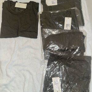 Women’s XL Army Green T-Shirt Bundle – 5 Pack Basic Tees New With Tags